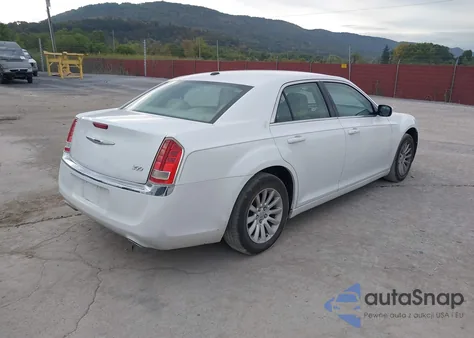 2013 Chrysler 300 Motown из США, поврежденный, VIN 2C3CCAAG1DH630475